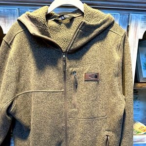 Men’s north face fleece jacket